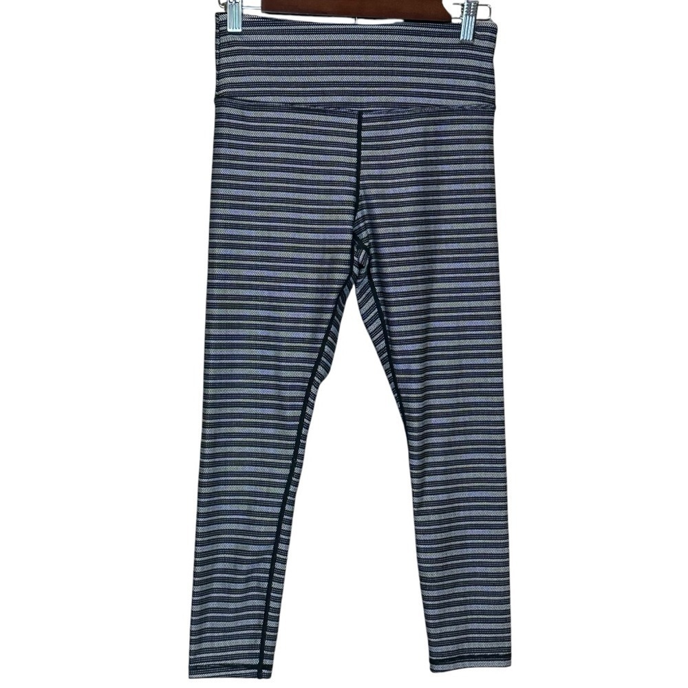 Zyia Active Leggings Aztec Adrenaline Black Gray Striped - Women’s Size 6-8
